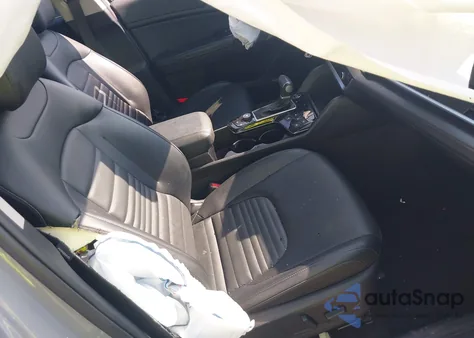 2024 Kia Sportage Sx-Prestige z USA, uszkodzony, nr VIN 5XYK53DF1RG210690